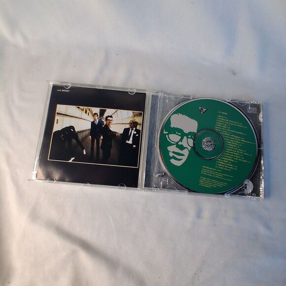 Lot of 10 Classic Rock & Soft Rock CDs – Thorogood, Winwood, Bee Gees,... - Picture 4 of 12